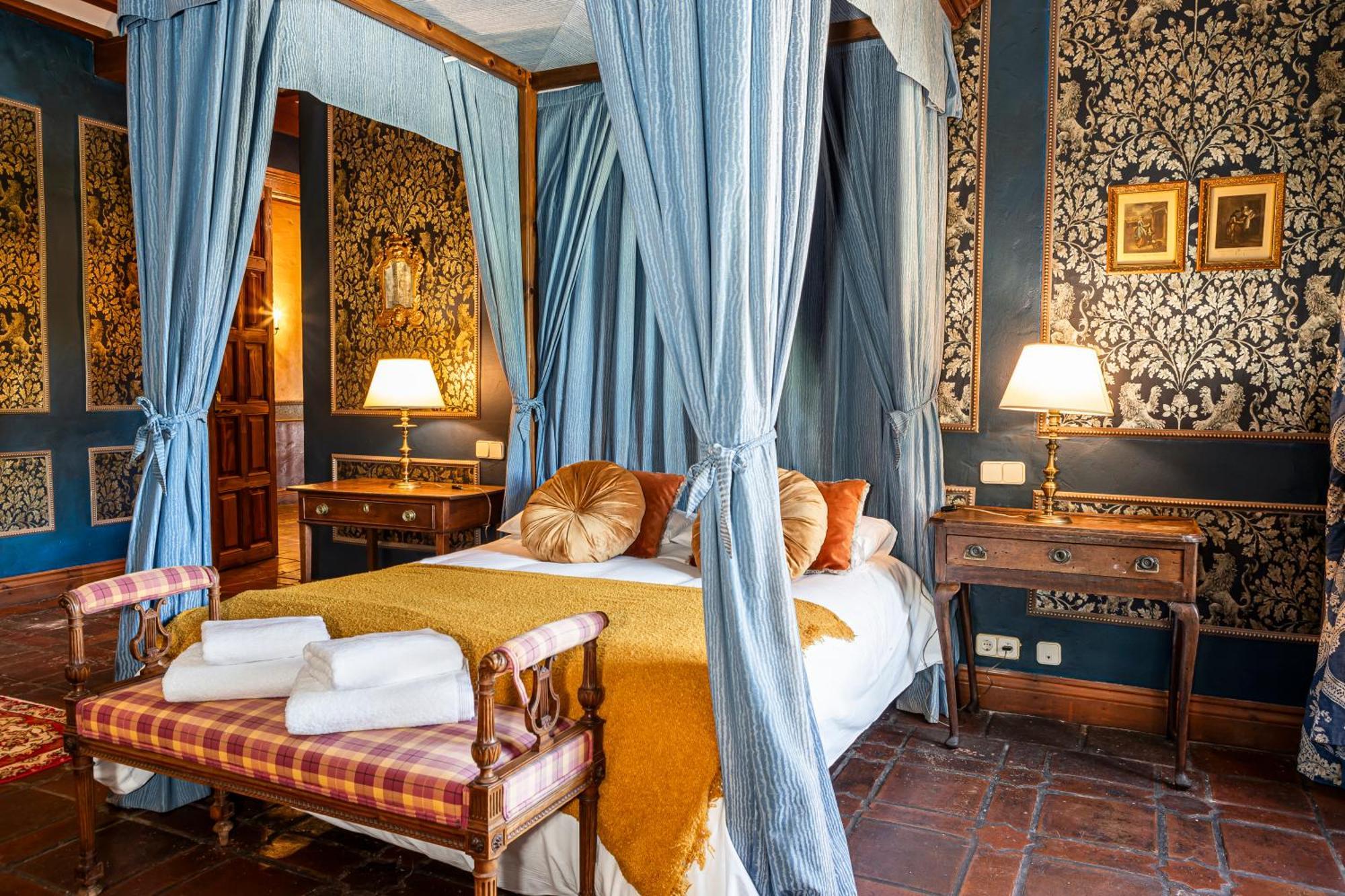 Queens Hacienda Alamedilla Toledo Arges