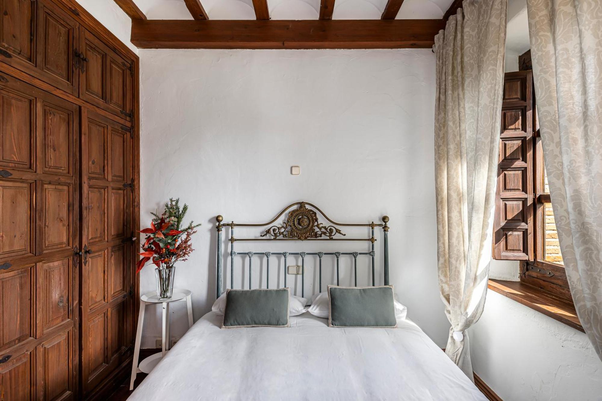 Queens Hacienda Alamedilla Toledo * Arges
